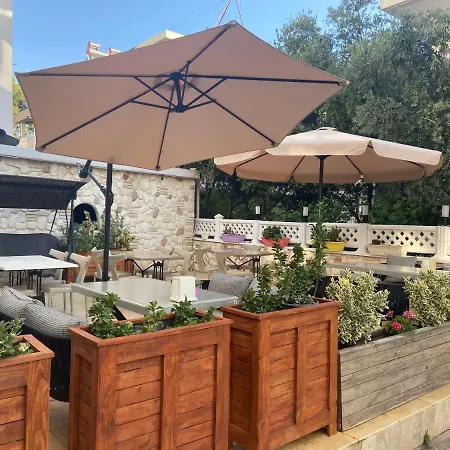 Ξενοδοχείο Serenity *