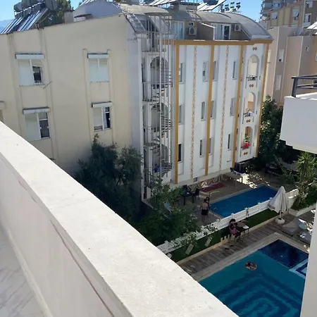 Ξενοδοχείο Serenity *