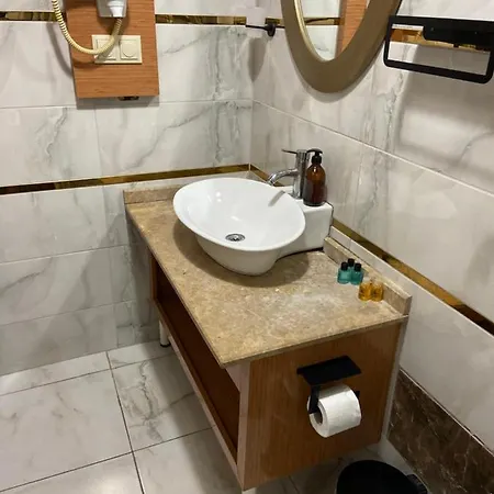 Hotel Serenity *