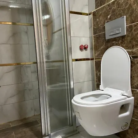 Serenity Hotel *